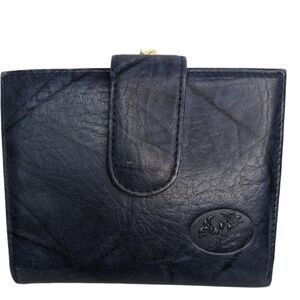 Buxton Blue Leather wallet.  Vintage in new condition.
